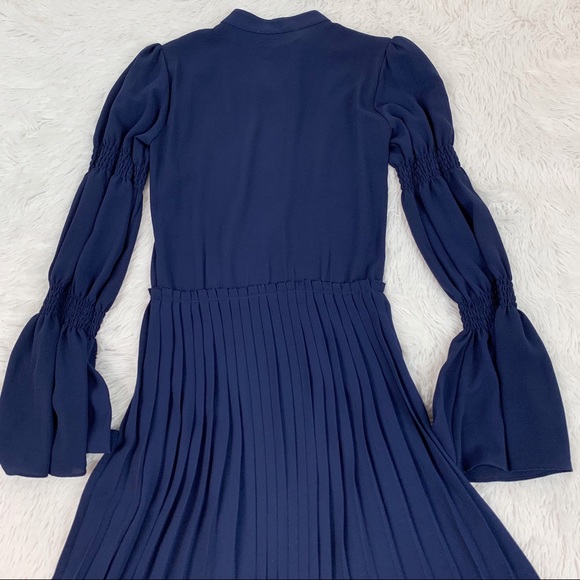 Michael Kors bell sleeve pleated button front dress navy blue - Picture 9 of 10